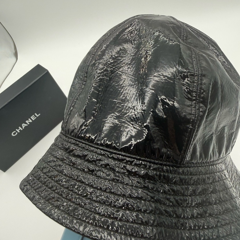 CHANEL Bob Black Patent Leather Bucket Hat - Picture 7 of 12